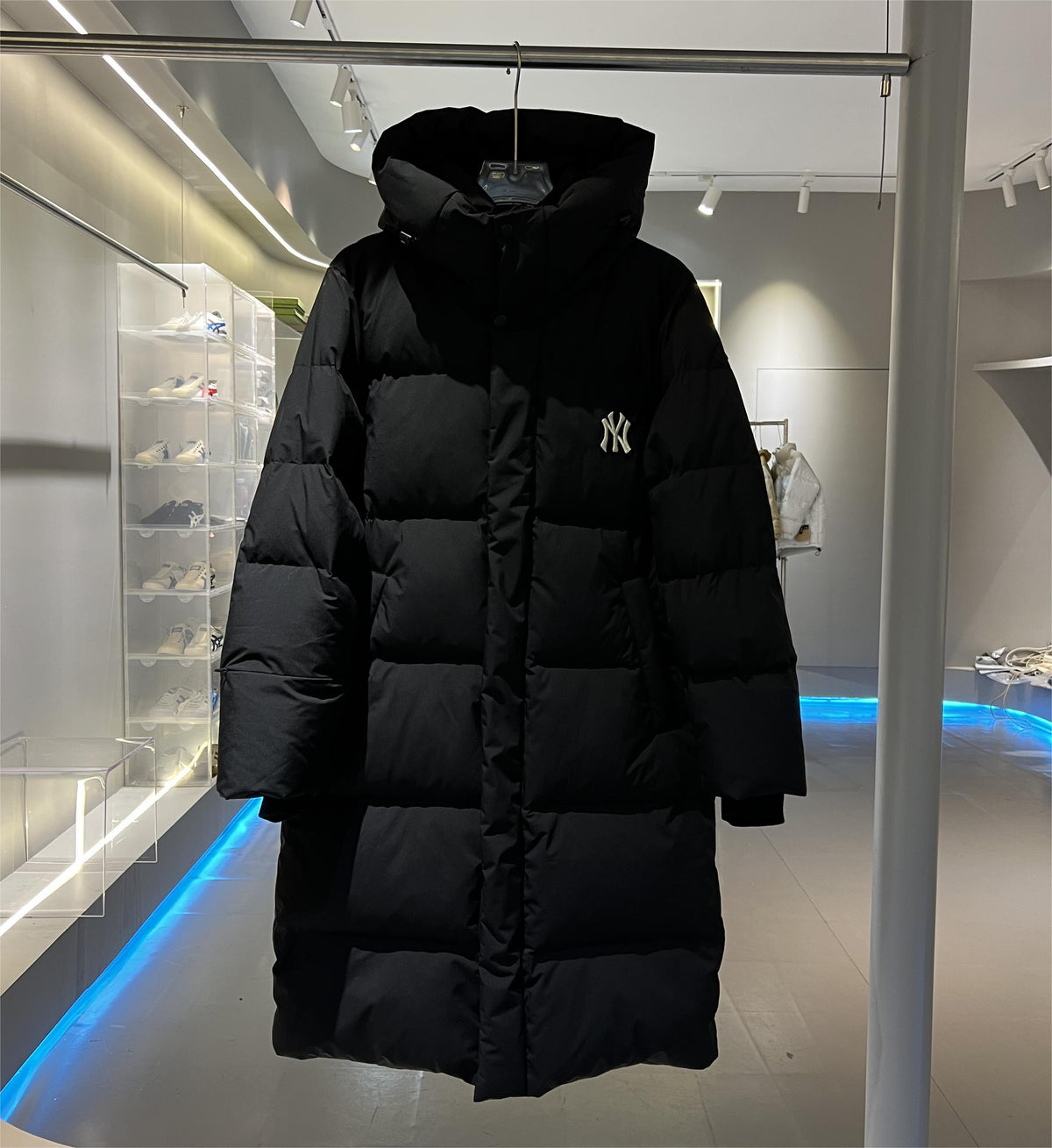MLB New York Yankees Long Hooded Down Coat Black