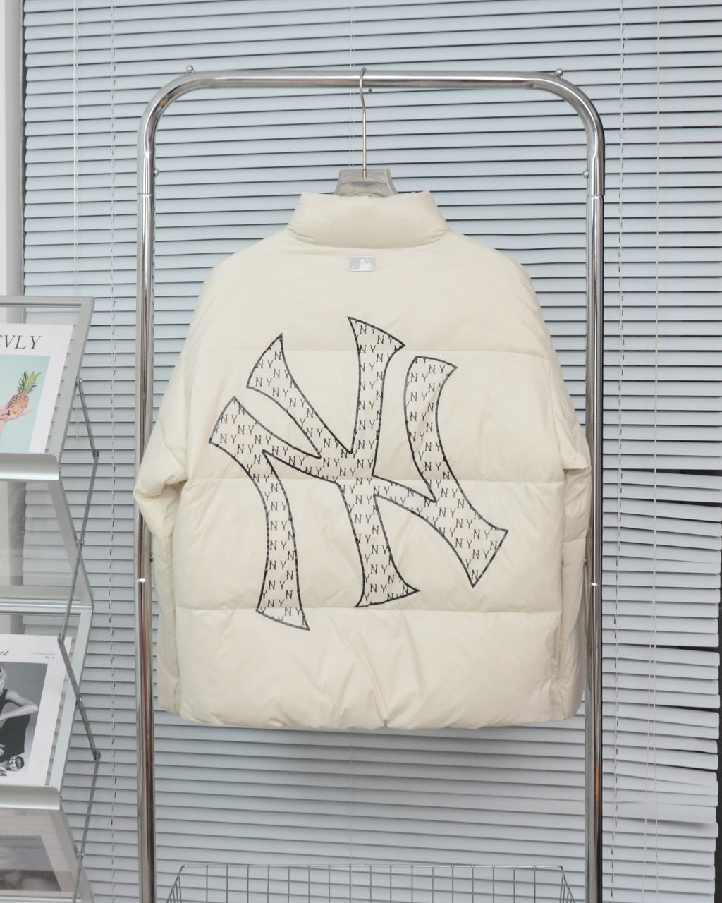 MLB New York Yankees Down Puffer Jacket Cream White NY Monogram