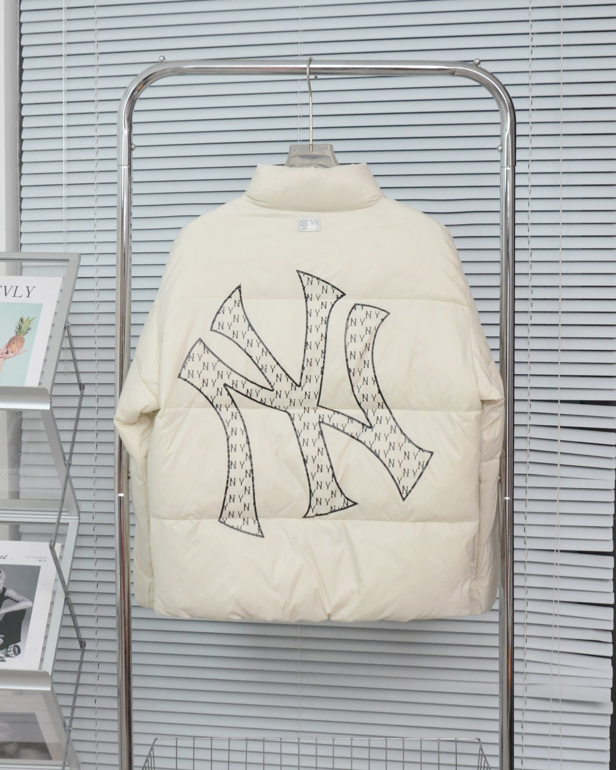 MLB New York Yankees Down Puffer Jacket Cream White NY Monogram