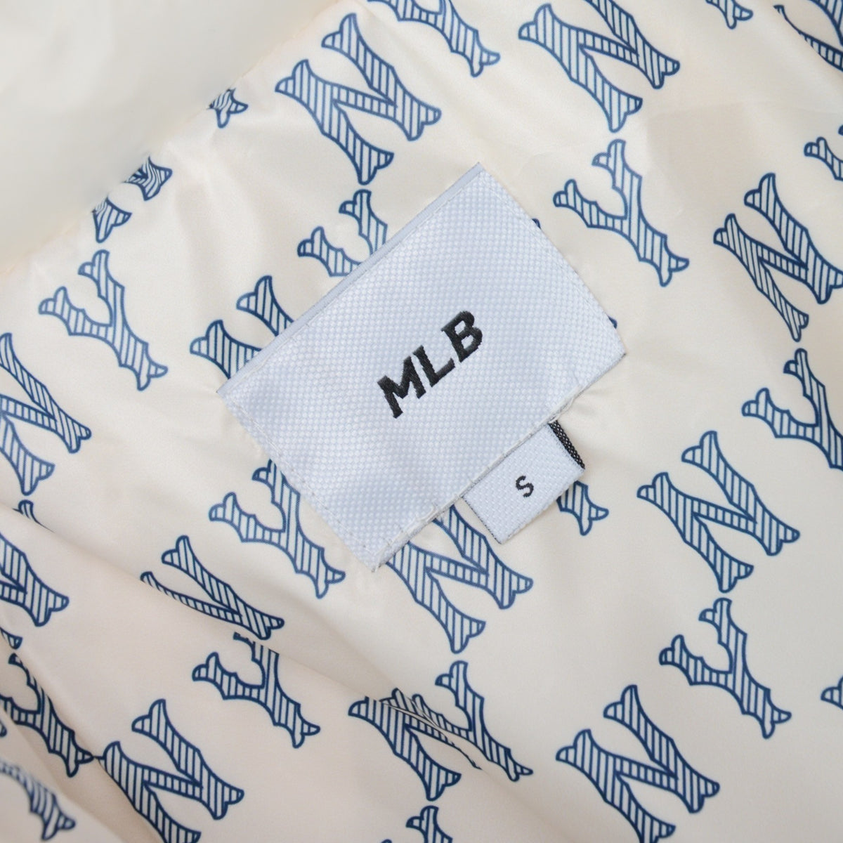 MLB New York Yankees Down Puffer Jacket Cream White NY Monogram