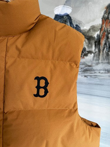 MLB New York Yankees Yellow Down Vest
