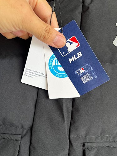 MLB New York Yankees Black Down Vest