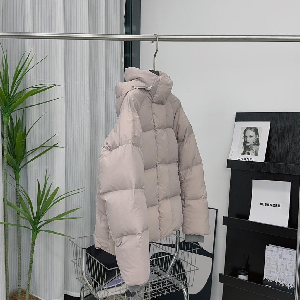 Moncler Short Puffer Down Jacket Nude Pink Hooded