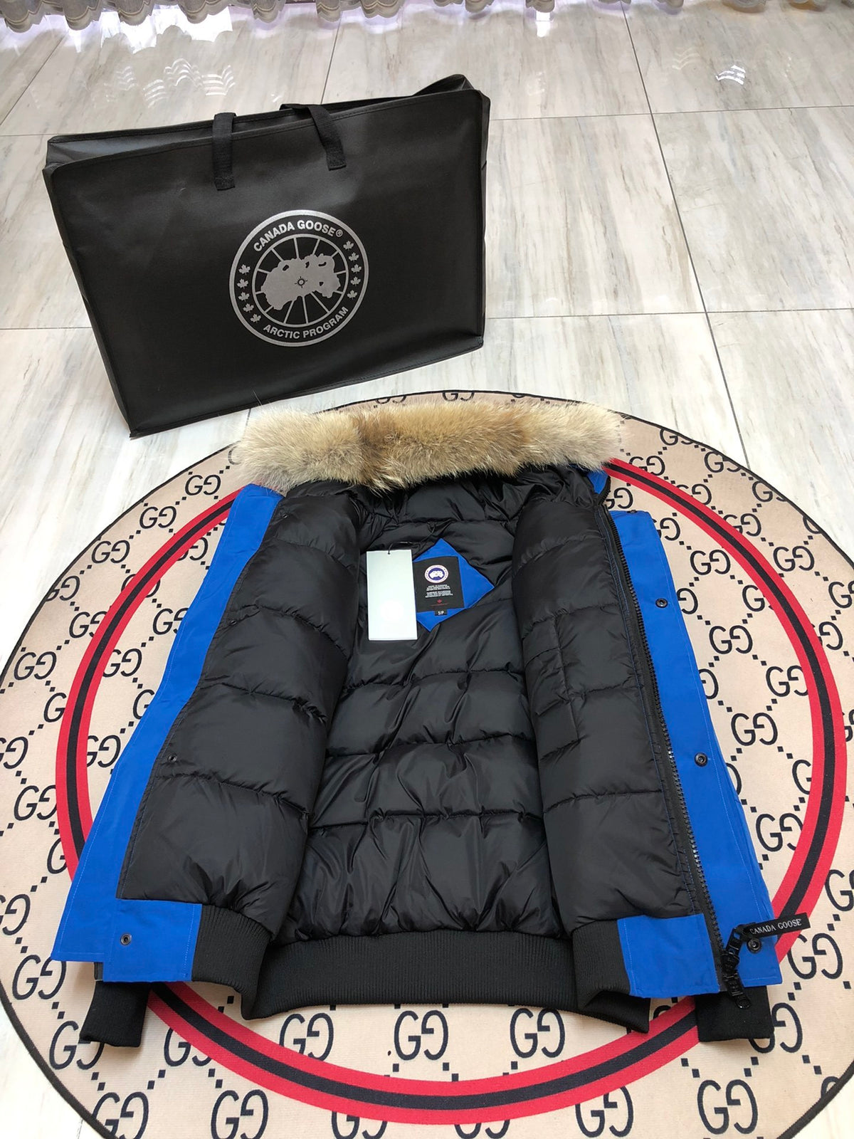 Canada Goose Chilliwack Bomber Down Jacket Royal Blue Fur Hood
