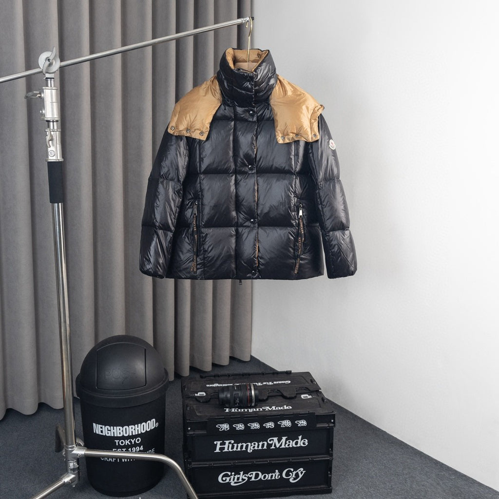 Moncler Down Jacket Black Caramel Gold Two-Tone Reversible Hood MONCLER Logo Zip Tape
