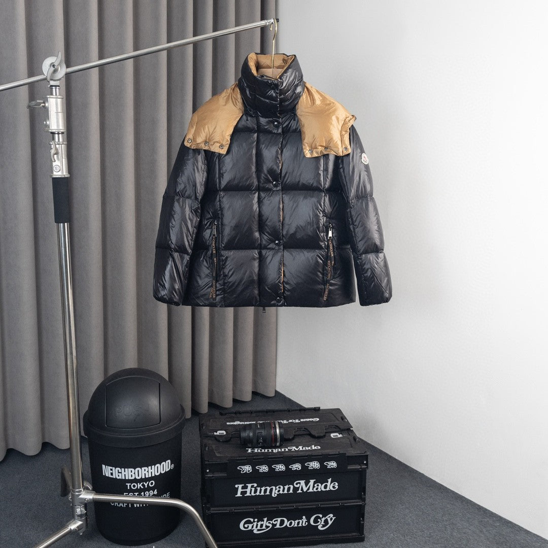 Moncler Down Jacket Black Caramel Gold Two-Tone Reversible Hood MONCLER Logo Zip Tape